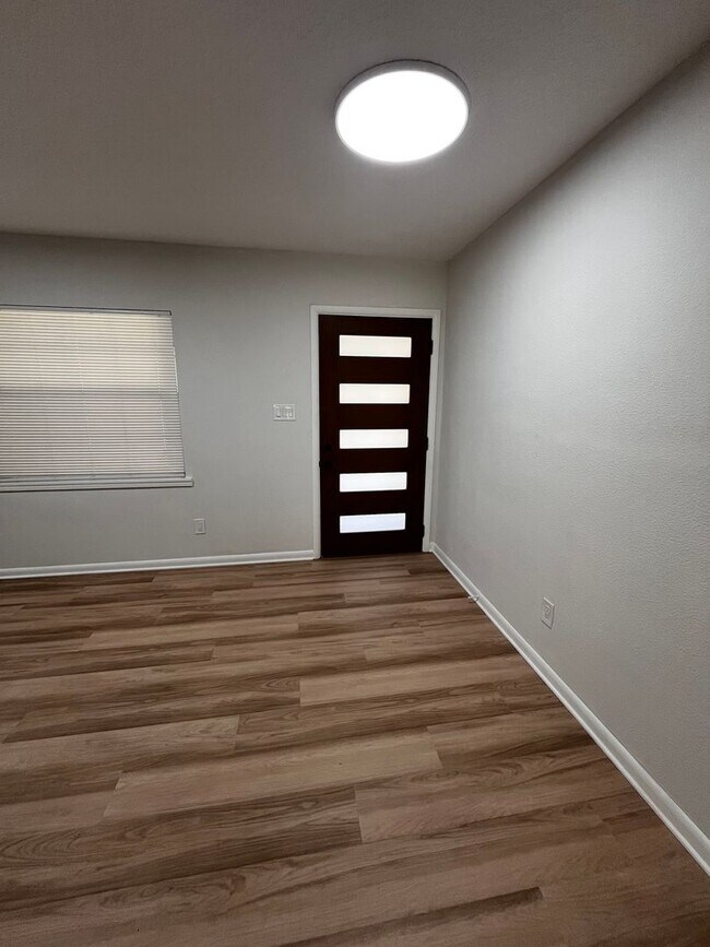 Photo - 1606 Overlake Ave