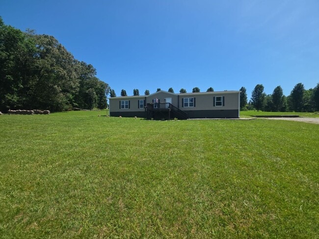Photo - Spacious 4-Bedroom Home on 1 Acre in Peaceful Rickman Setting