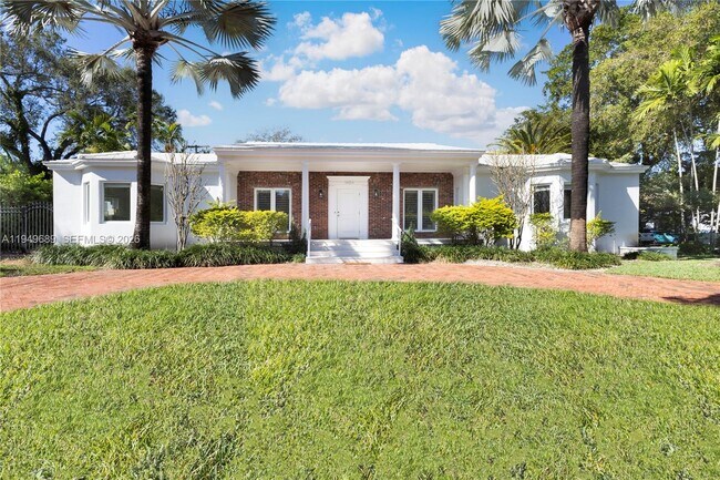 Photo - 4404 Alhambra Cir