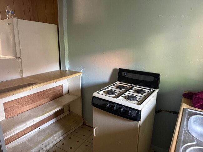 1701 Lincoln St Unit 3