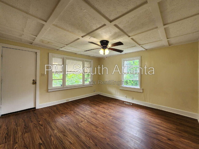 Photo - 348 N 17th St