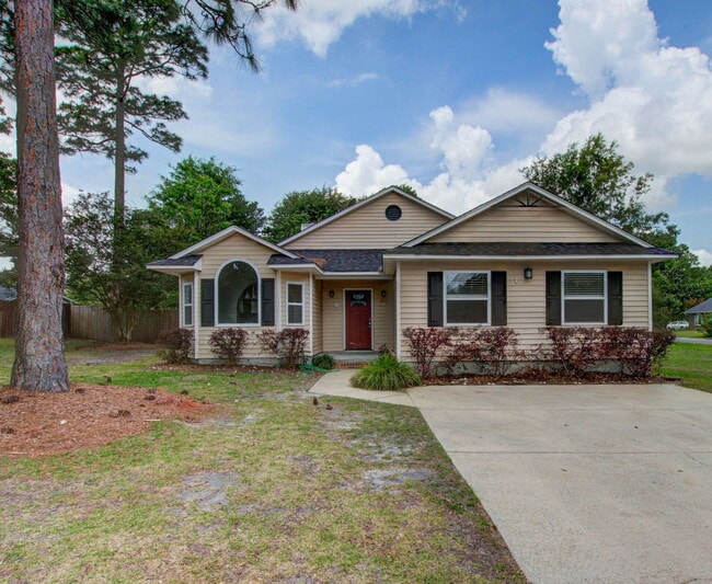 Building Photo - 8115 Pleasant Ridge Dr Rental