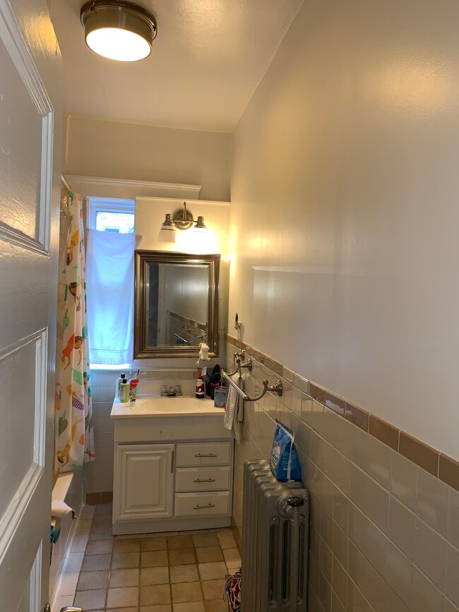 Photo - 39 Farquhar St Unit 3