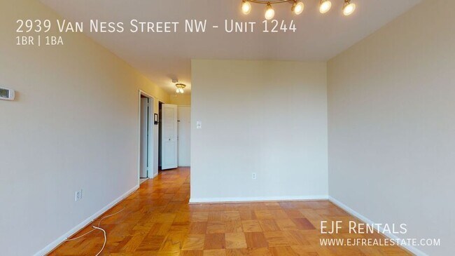 Photo - Amenities GALOR! All Energy Utilities Incl... Unit 1244