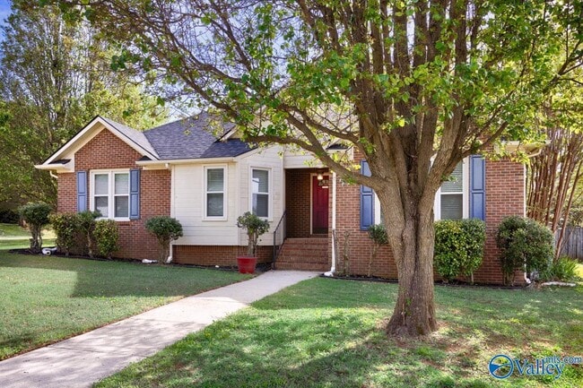 Photo - 180 Jarrett Ln