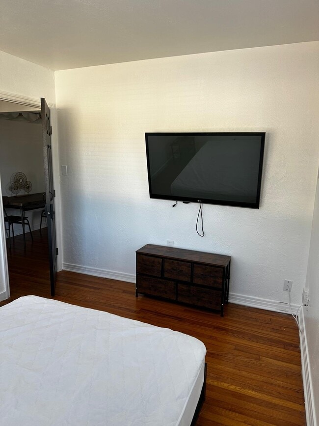 2014 Newman St Unit 1