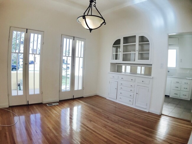 Photo - SFM Remodeled Home In Glendale with a Large Backyard.