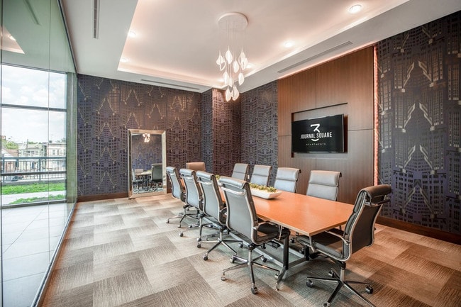 3 Journal Square apartments — community photo