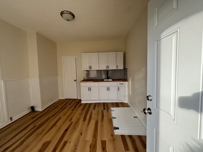 Photo - Spacious 5-Bedroom Single-Family Home | 1.5 Stories