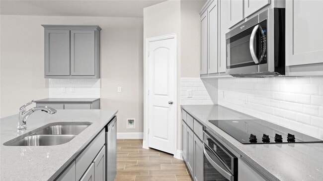 Photo - 5968 Bursey Rd