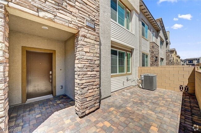 Building Photo - 3303 Viola Hls Ave Rental