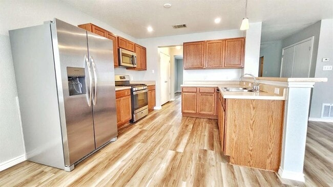 Photo - 202 Brandons Way