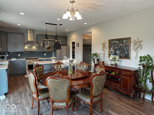 Photo - 6773 Highland Way