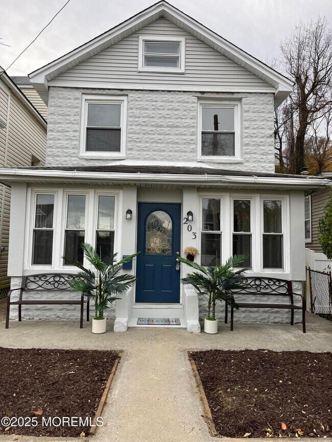 Photo - 203 Shore Dr