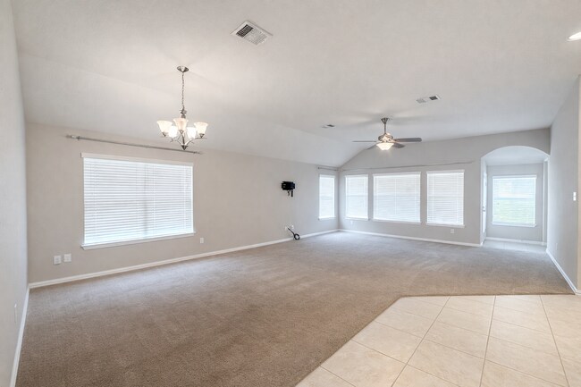 Photo - 3 BED 2 BATH NEW MANAGEMENT!!!!