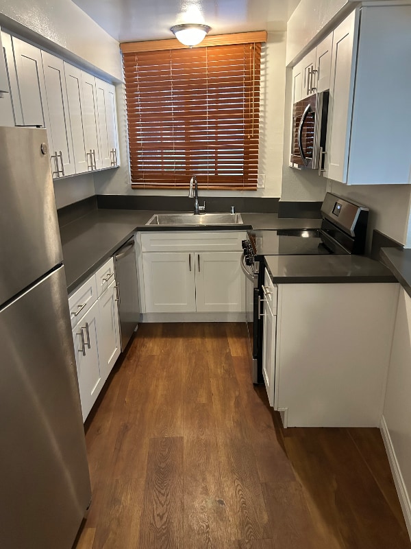 Photo - 7100 Hillside Ave