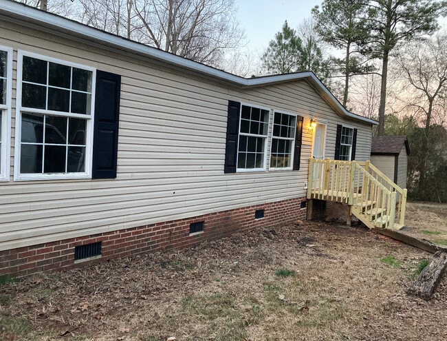 Building Photo - 347 State Rd S