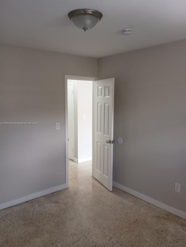 Photo - 1140 NW 9th St Unit 1140