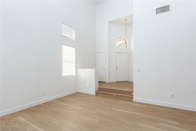 Photo - 408 Madison Taylor Pl