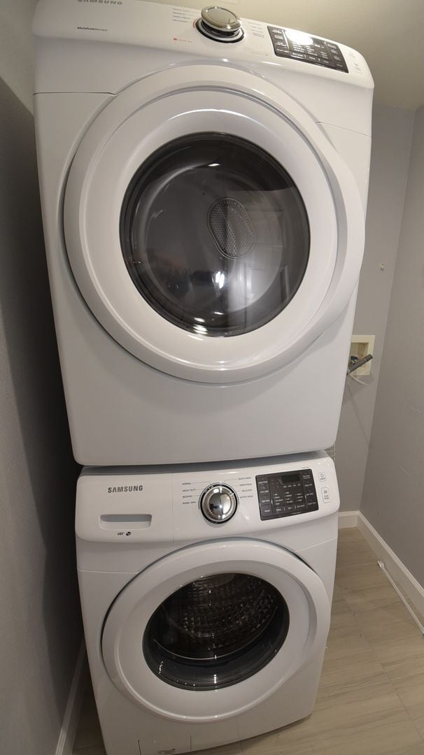 Photo - STUNNING AND MODERN 2 BED 2 BATH CONDO AT ... Unit 108