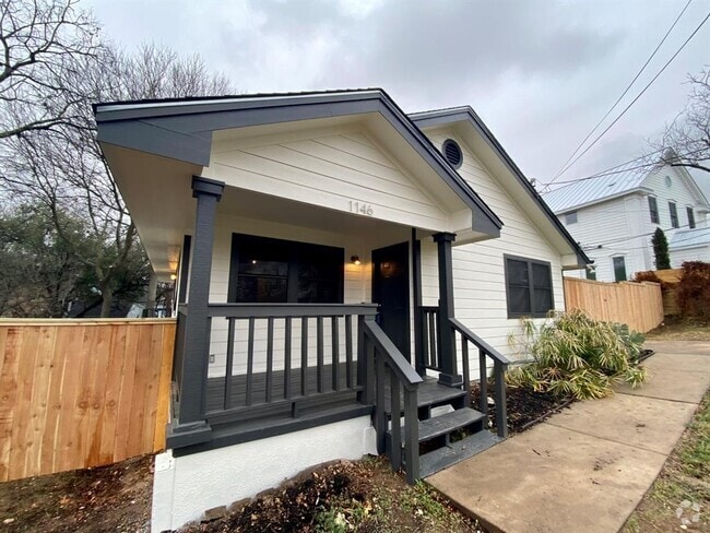 Building Photo - 1146 Northwestern Ave Rental