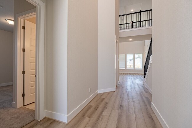 Photo - Beautiful Newly Built 4 bedroom, 4.5 bathroom home in Pflugerville!!!