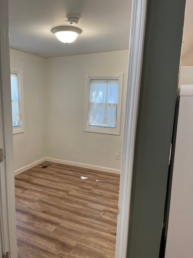 Photo - 560 Bellevue Ave