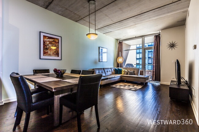 Photo - 5430 N Sheridan Rd Unidad 503