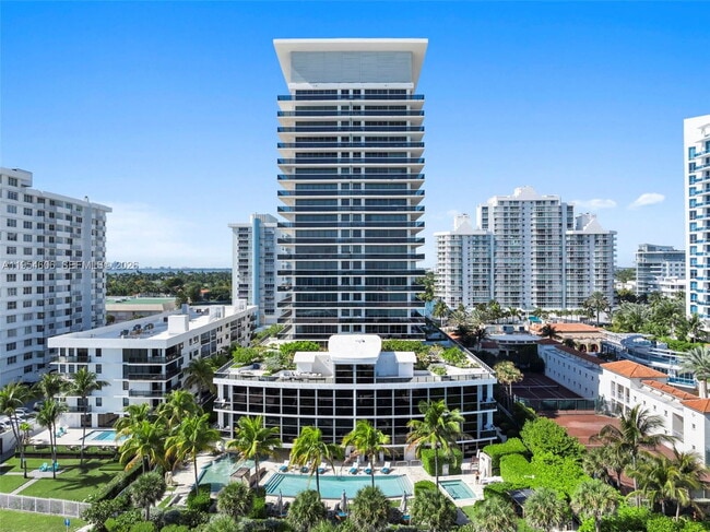 Photo - 5875 Collins Ave Unit PH7