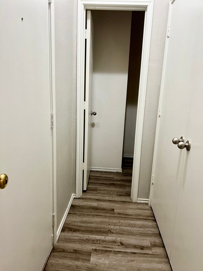 Photo - 2324 Aldergate Dr