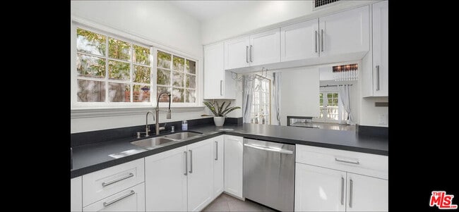 Photo - 9848 Vidor Dr Unit 101