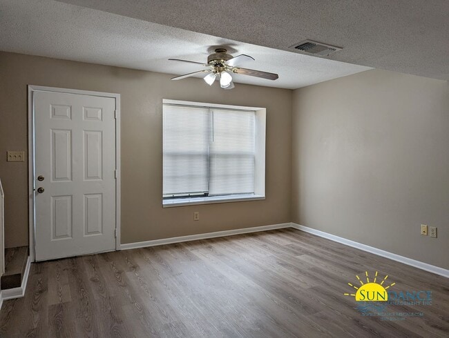 Photo - Nice 2 Bedroom Townhouse in Fort Walton Be...