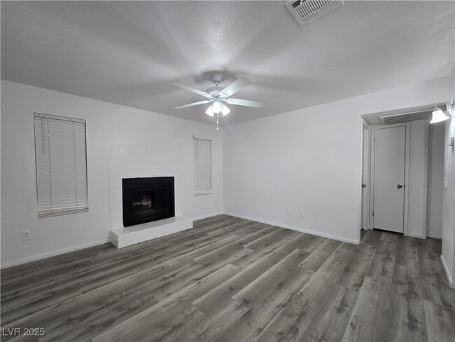 Building Photo - 2742 Alicialynn Way Unit A