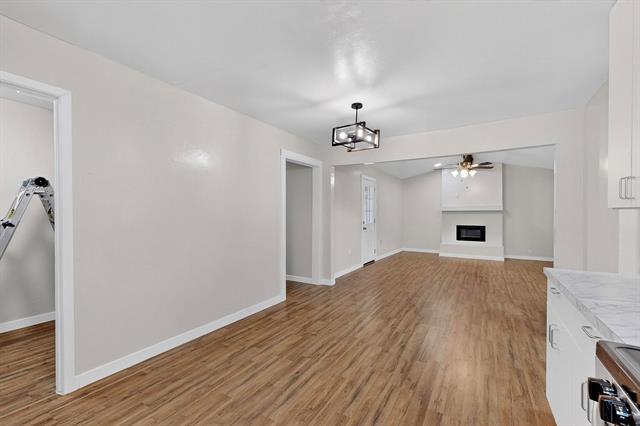 Photo - 1407 El Camino Cir