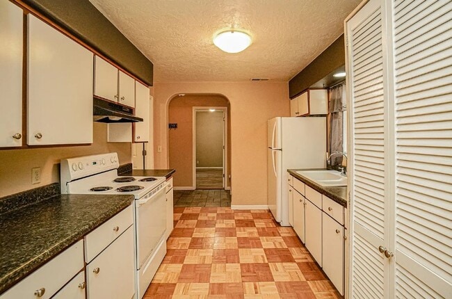 Photo - Cozy Cottage Style Home for Rent