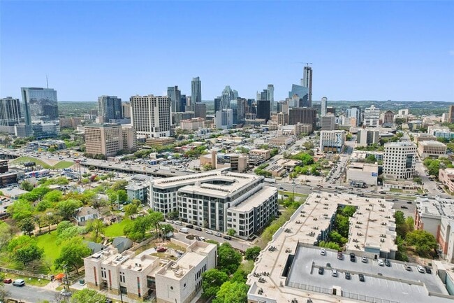 Photo - 800 Embassy Dr Unit 523