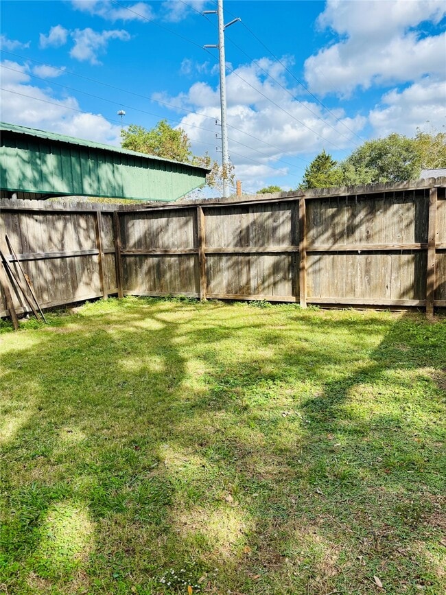 Building Photo - 12431 Old Needville Fairchild Rd