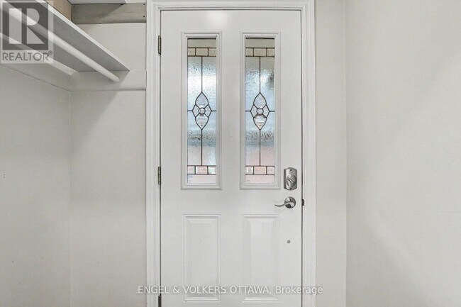 Photo - 524 Penhill Ave