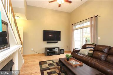 Photo - 11864 Breton Ct Townhome