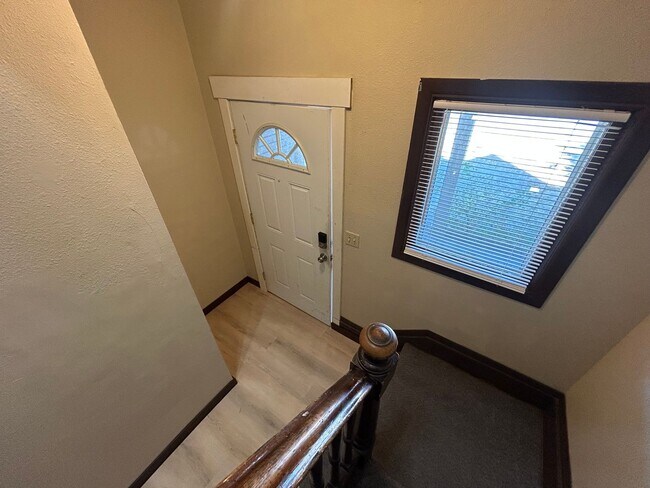 Photo - 2211 W Broadway Ave Unit #2