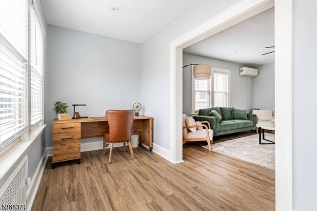 Photo - 11 Edison St