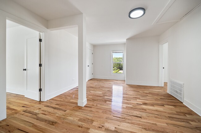 Photo - 1000 Foster St Apartamentos