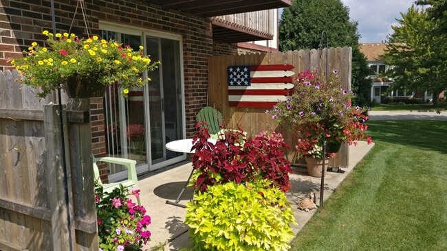 Photo - 600 Crescenzo Ct Unit B