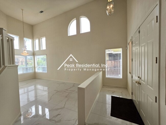 Photo - Spacious 4bd/3ba Elk Grove Home-Lake Front!