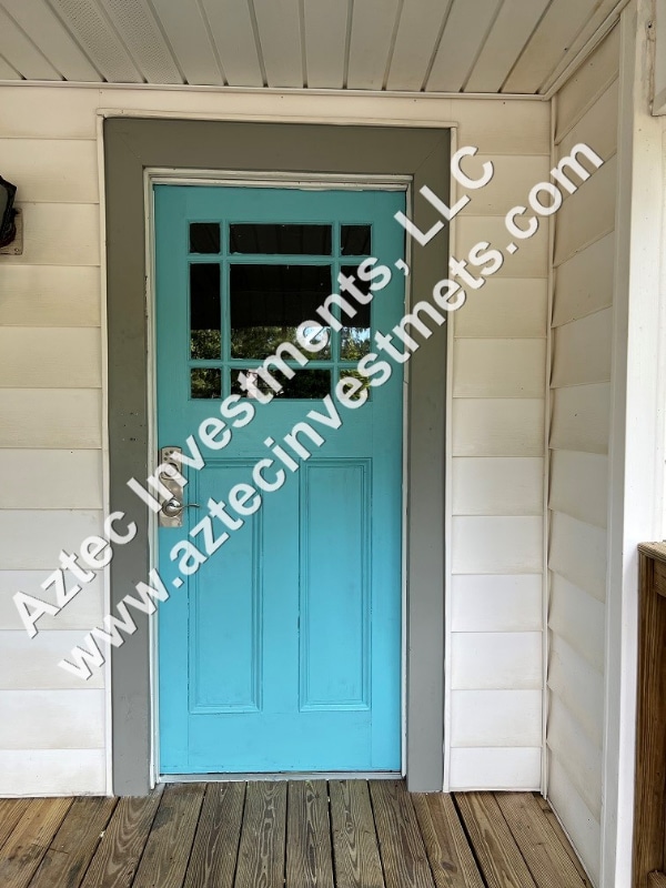 Building Photo - 1716 Thompson Ave