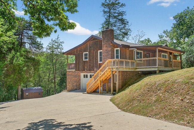Building Photo - 3390 Tyree Springs Rd Rental