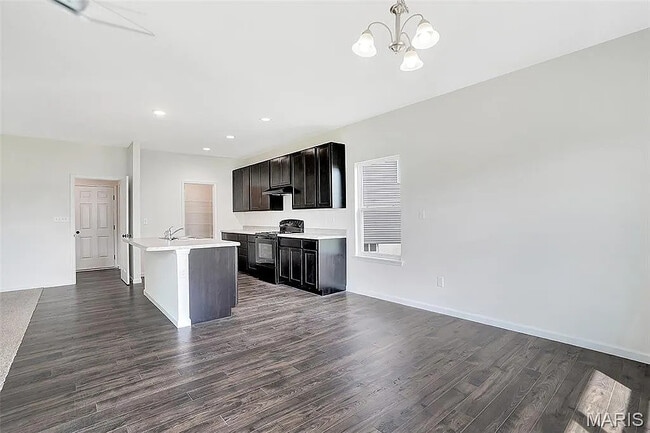 Photo - 810 Colony Rdg Ct