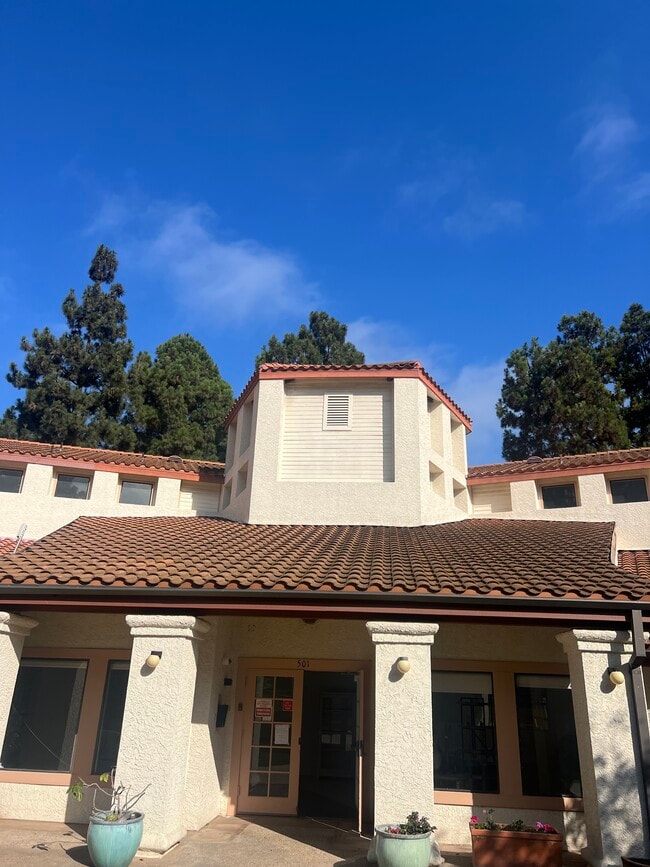 Building Photo - 501 Palisades Dr Unit 313