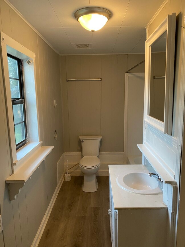 Photo - 219 Bevill Ave