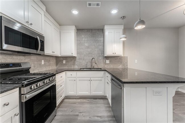 Photo - 124 Ryder St